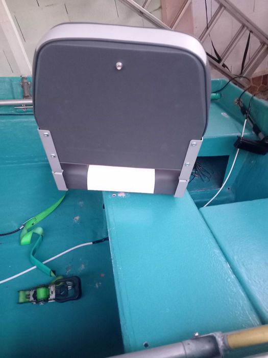 Столче за лодка с въртяща неръждаема основа и бърз монтаж