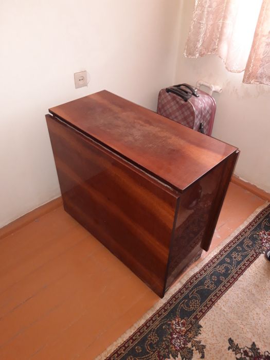 Шкаф для пасуды б/у