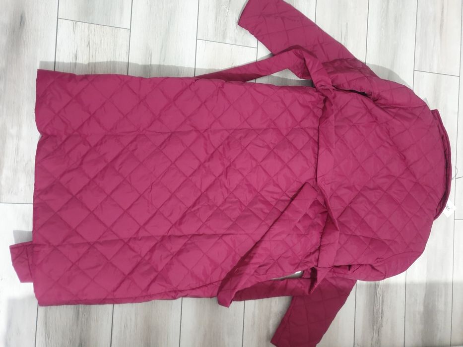 Geaca lunga noua cu eticheta cu cordon talie burgundy