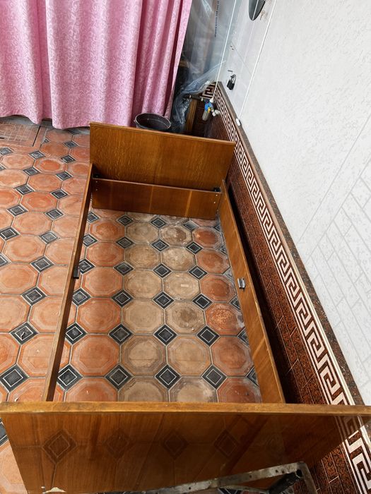 Кровать без матраса kravat