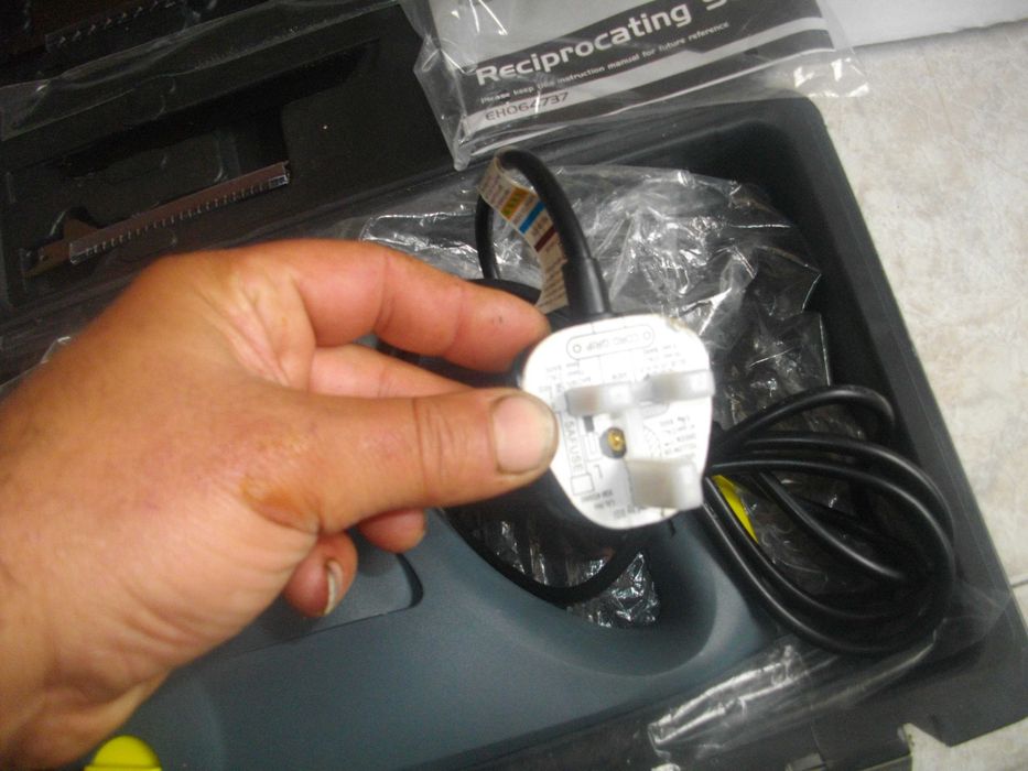 Нов Саблен Реципрочен Трион 600W COUGAR-4 Ножа/ 900W-LUX TOOLS Немски