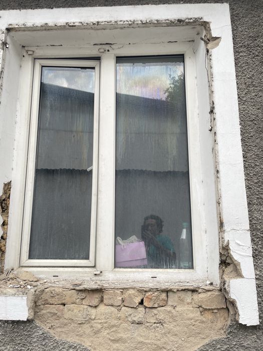 Срочно  Продам бу окна  9 штук