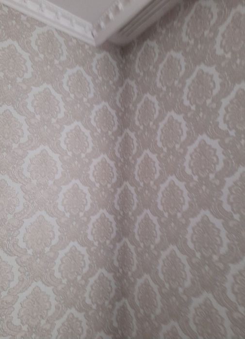 Поклейка обоев, покраска, левкас