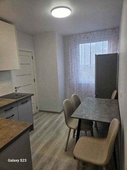 Продава се Тристаен апартамент в Бургас, Братя Миладинови - 42 кв.м за 1761 €/кв.м - Снимка #8