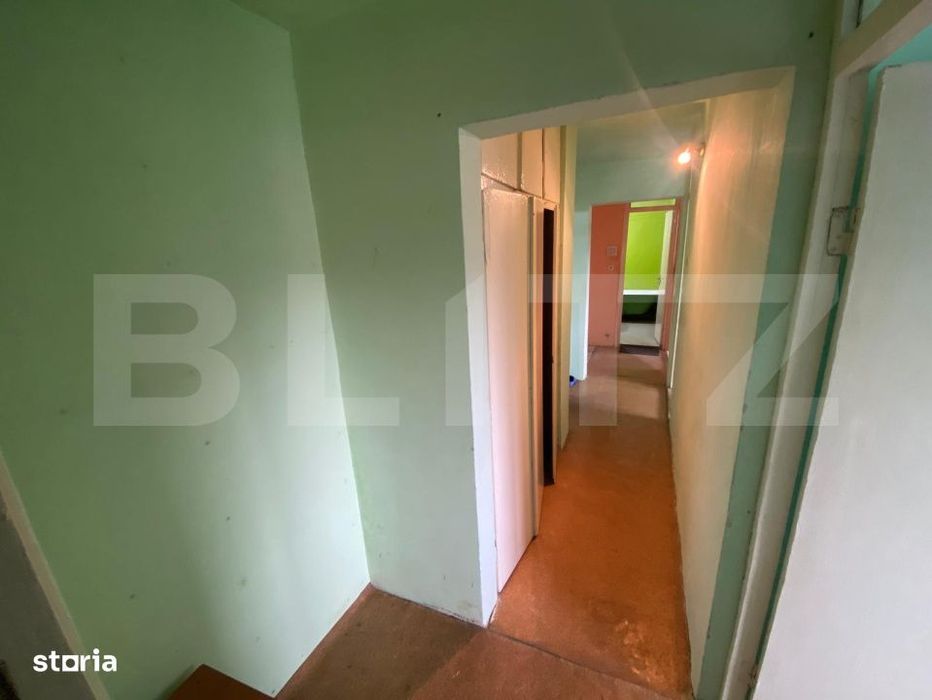 Apartament cu 4 camere, decomandat, 78 mp, 2 bai, et intermediar, Damb