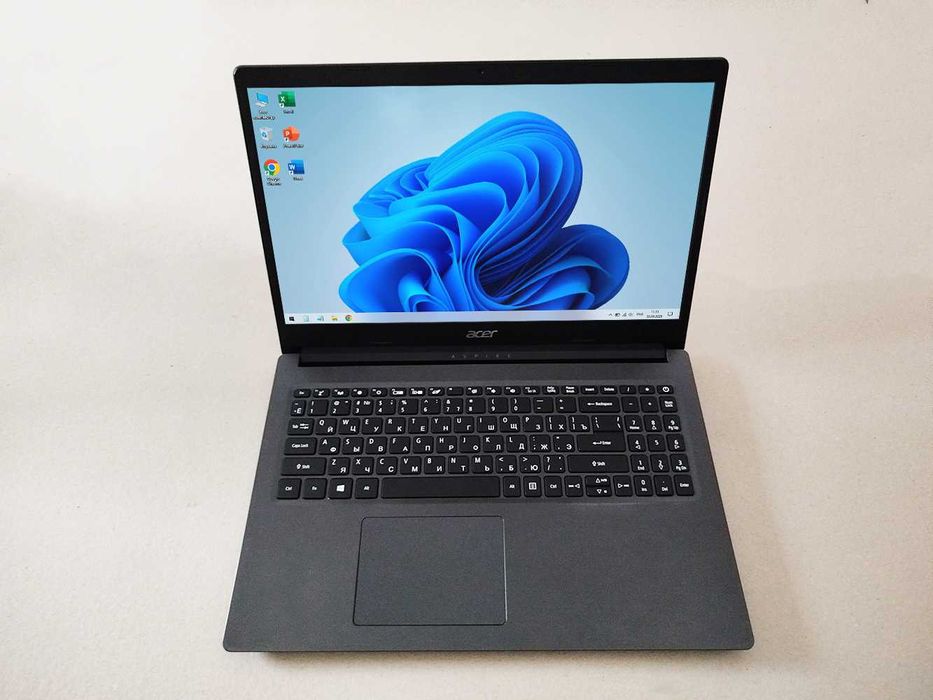 Ноутбук свежий Acer Asprire, 8 GB RAM, 120 GB SSD, Батарея 5-6 часов