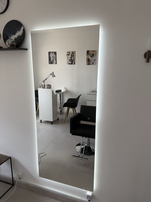 Продам зеркала с подсветкой