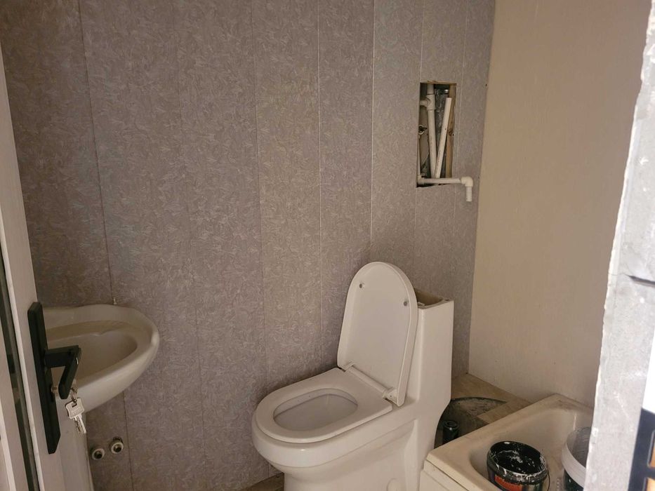 Уй сотилади 2 хоналик