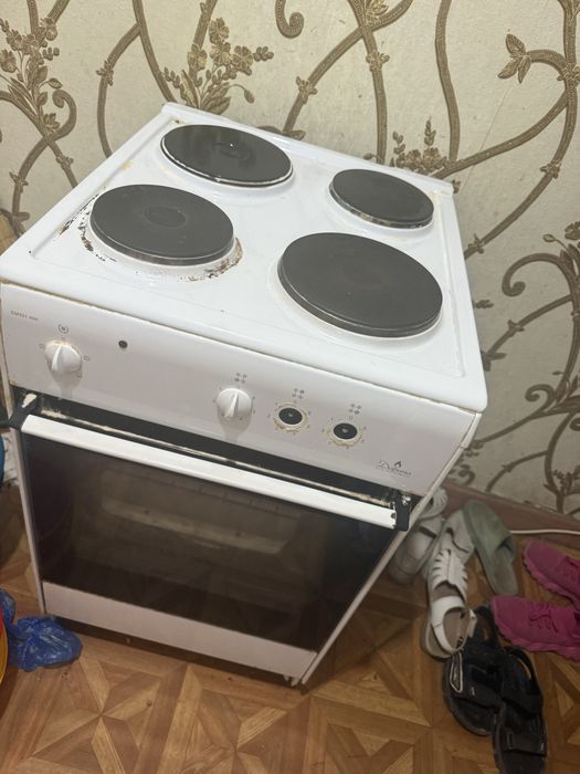 Продам кухонную плиту