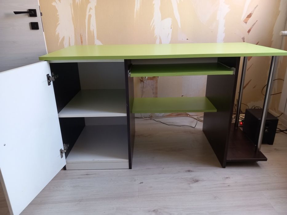 Ученическо бюро.