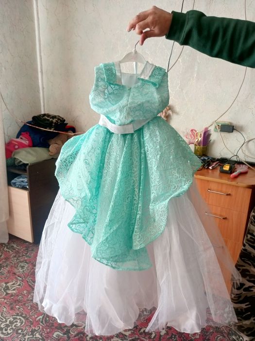 Платье на девочку 6-10 лет