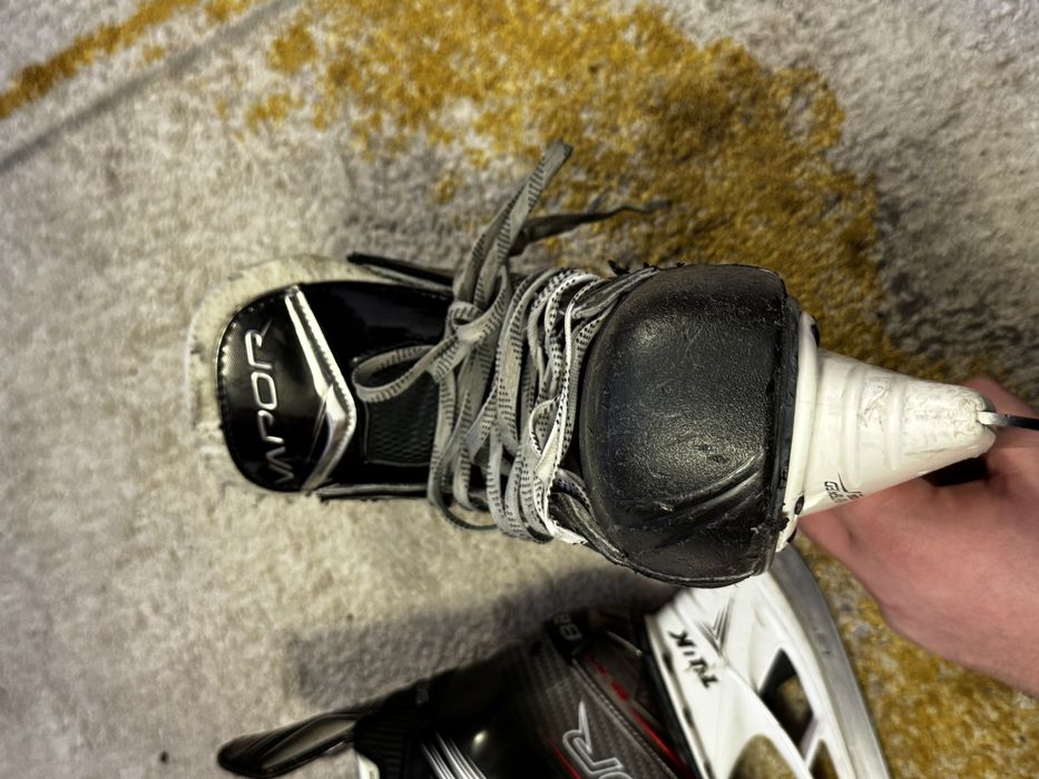 Хоккейные коньки bauer 45размер