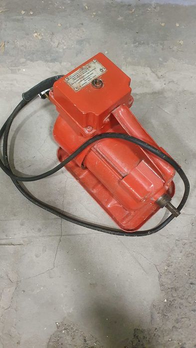 Вибратор глубинный ИВЭ-113, 220В