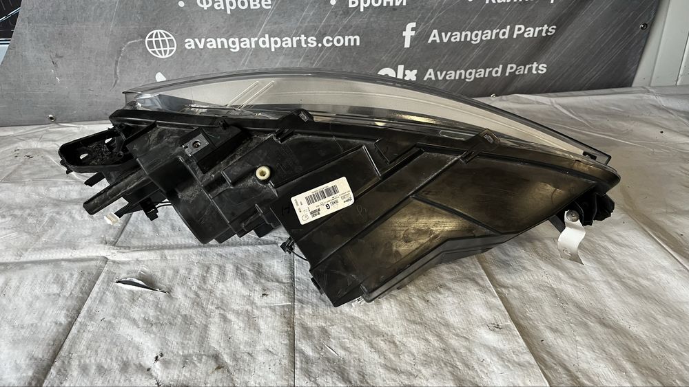 Десен и ляв фар Opel Combo E 2018-