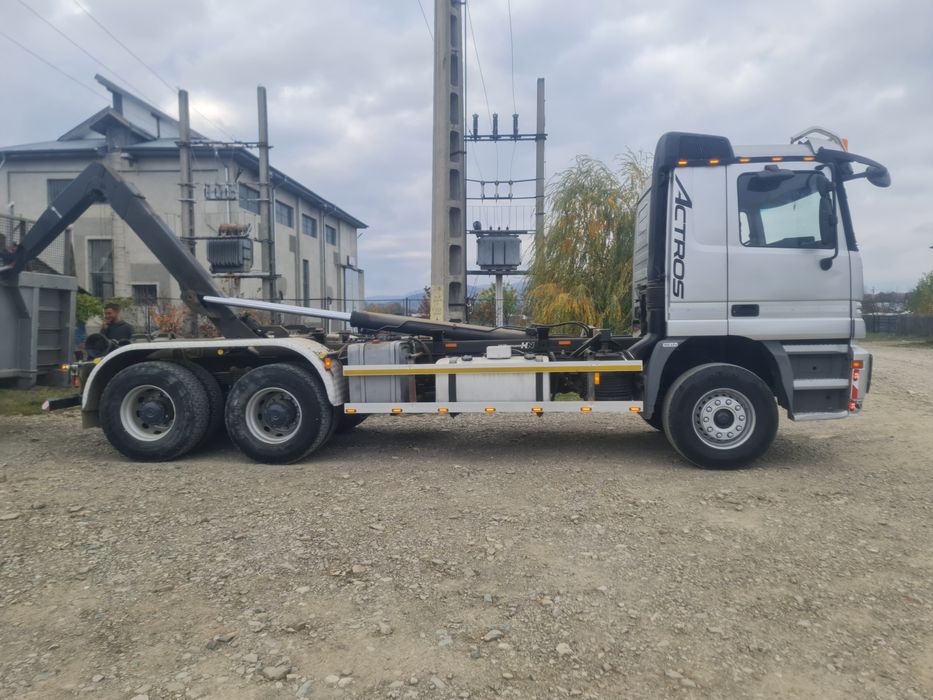 Mercedes Actros Abrollkipper