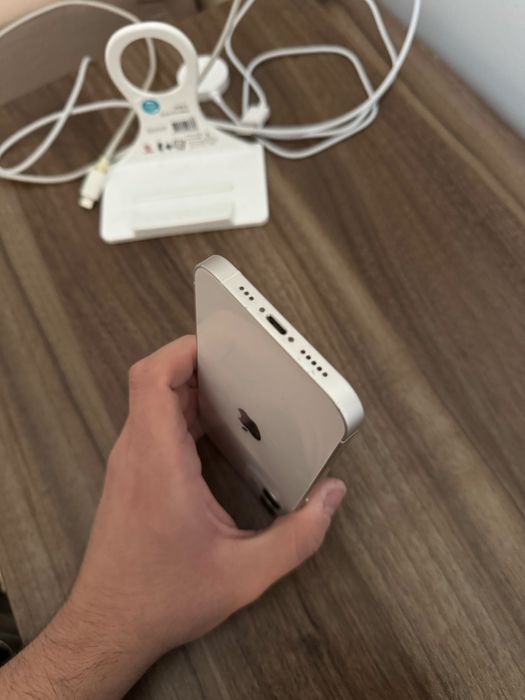 İphone 12 64gb отлично състояние