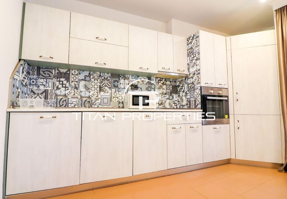 Дава се под наем Тристаен апартамент в Варна, Базар Левски - 90 кв.м за 900 € - Снимка #2