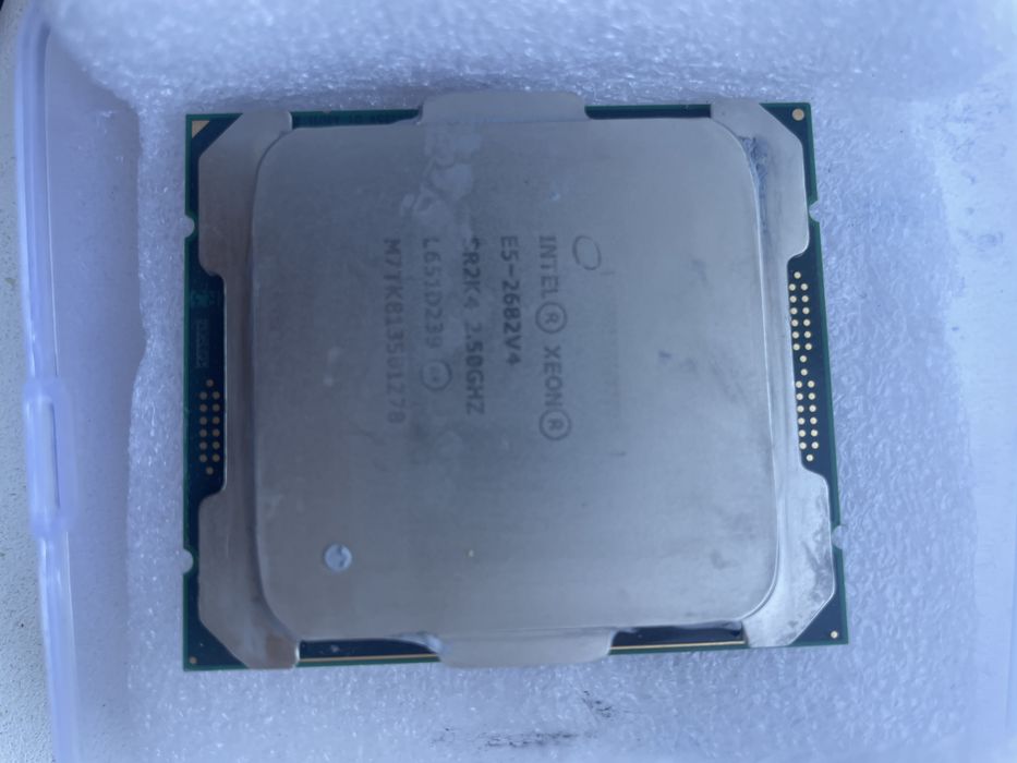 Procesoare xeon 16 core 2 bucati