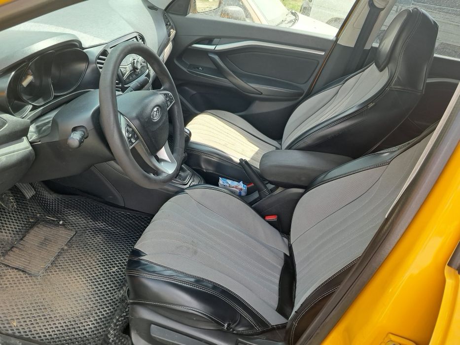 Lada vesta srochni sotiladi