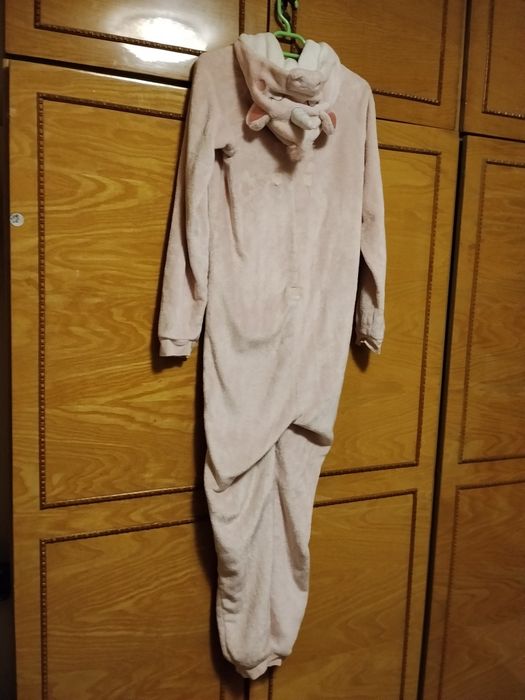 Vând pijama salopeta unicorn