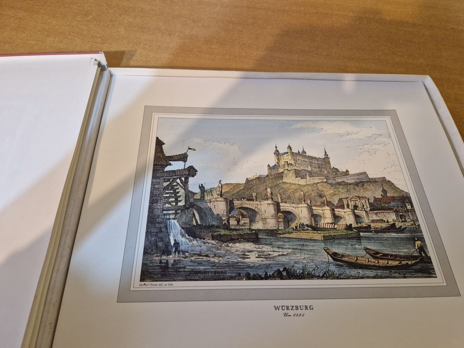 Peisaje urbane ,,Germania veche romantica"

peisaje urbane colorate di