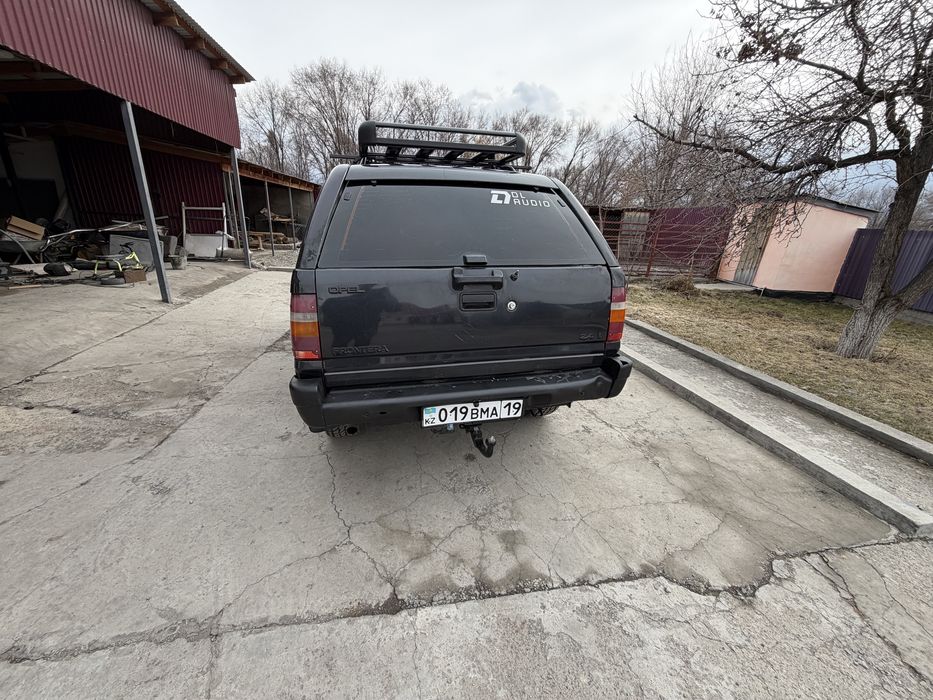 Продам опель фронтера а
