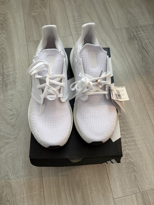 Adidas Ultraboost 20 marimea 42 2/3