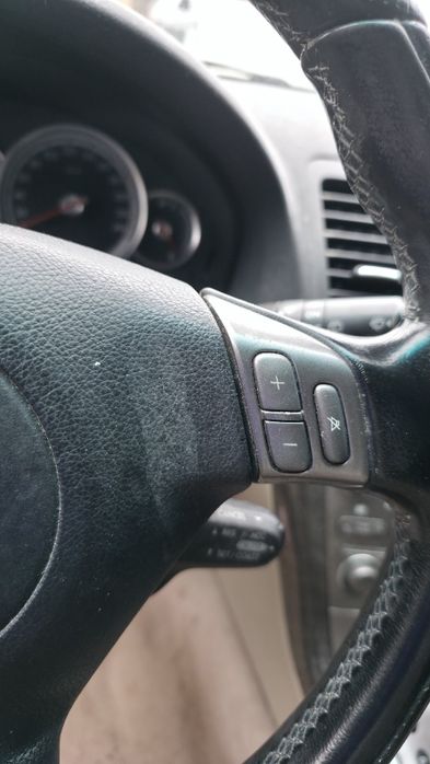 Волан MOMO Subaru Legacy/Outback 2005