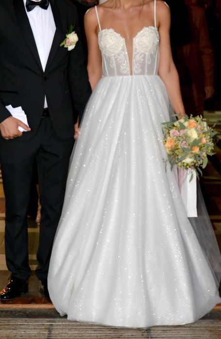 Vand rochie de mireasa