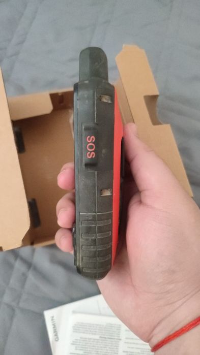 Продам gps Garmin i67