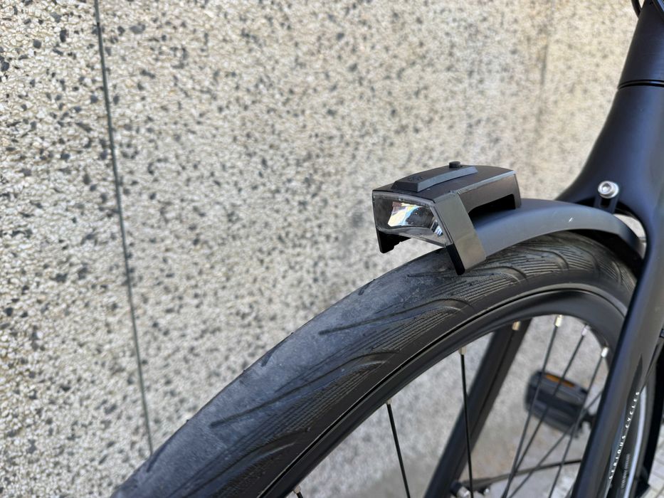 Serious Athabasca Hybrid Street 28''/Shimano XT/Led светлини/динамо главина