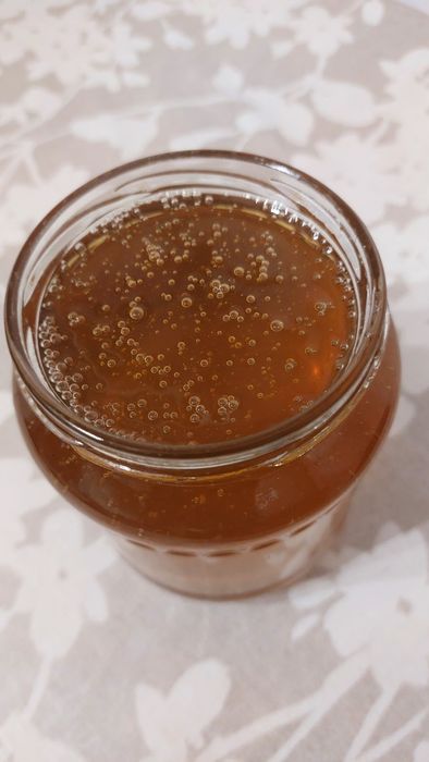 Vând miere de albine naturala