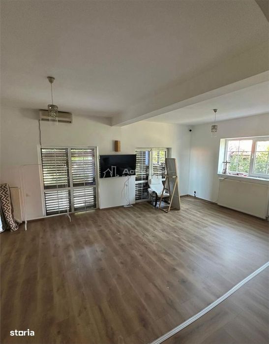 Ap parter vila piscina - Buftea - 3 camere - 120mp - 2000mp teren