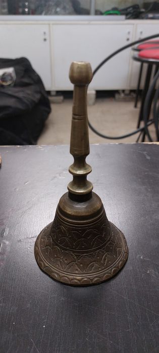 Продавам камбани от Германия