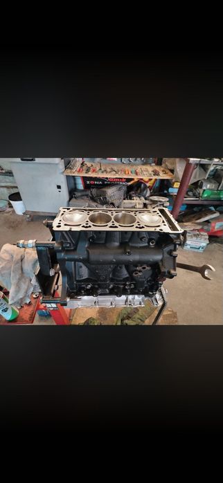 Seat Leon FR 1.8 TSI, 210.000 km, motor refăcut complet, pistoane și injectoare noi distribuție, întreținut bine, acte ok, 8000€, negociabil. Preț bun
