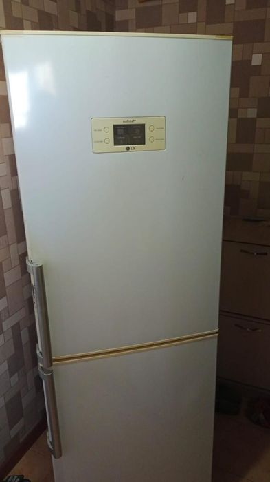 Холодильник LG  б/у