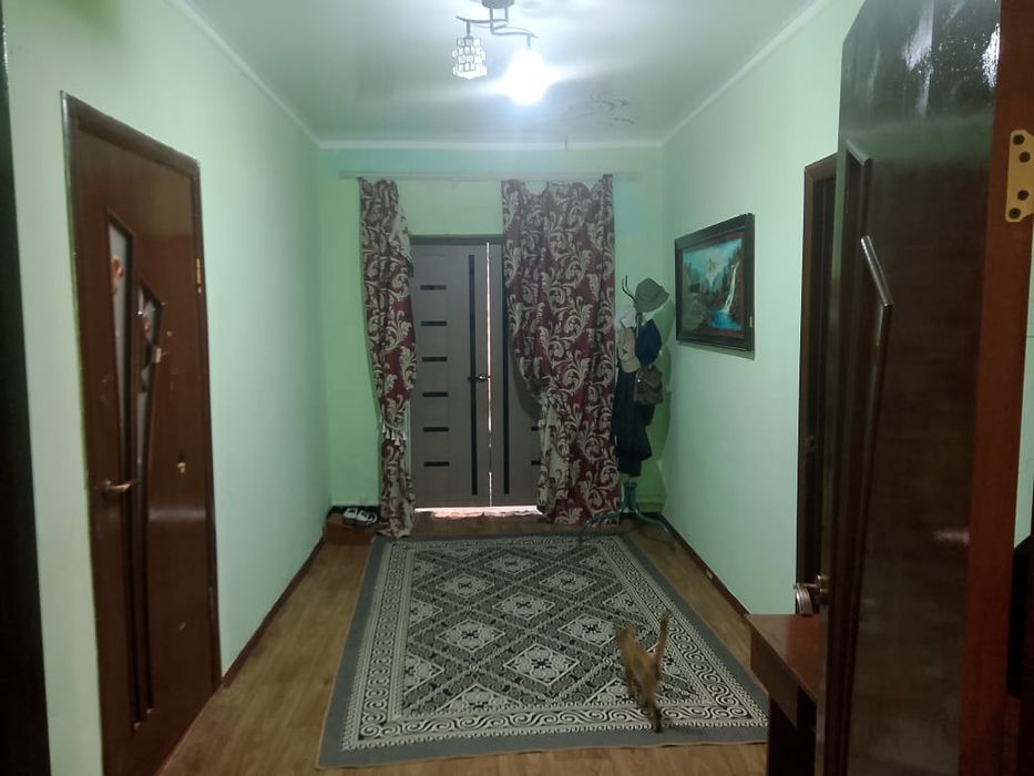 Тез арада үй сатылады!