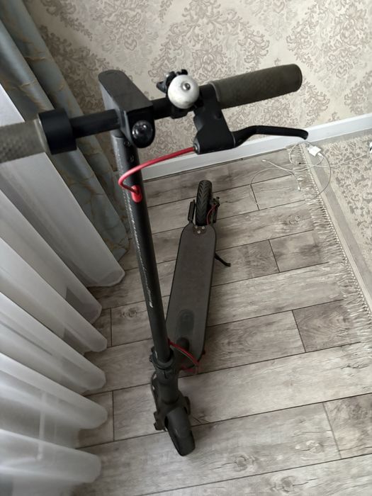 Продаю электросамокат