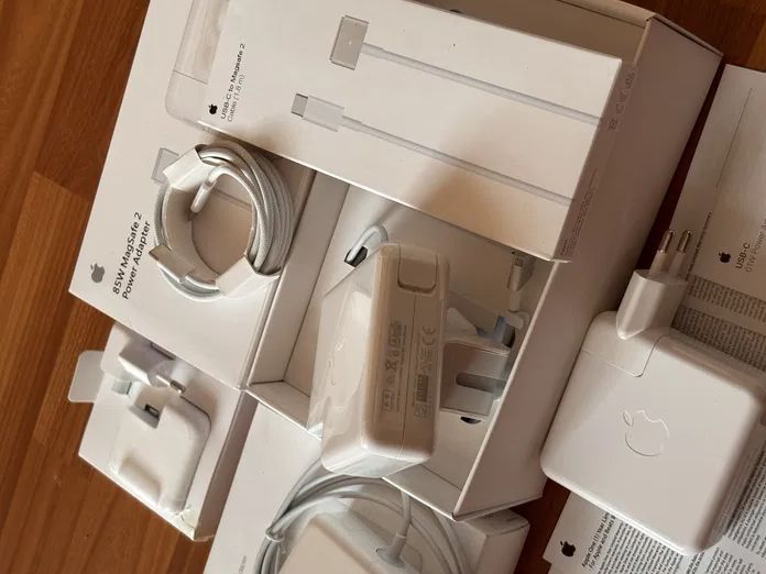 от MacBook 85W - зарядка, блок питания, щнур макбука