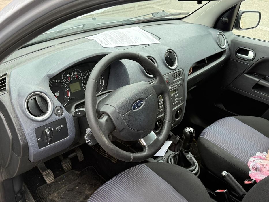 Vand ford fusion an 2012 euro5  1.4 benzina +GPL fabrica an