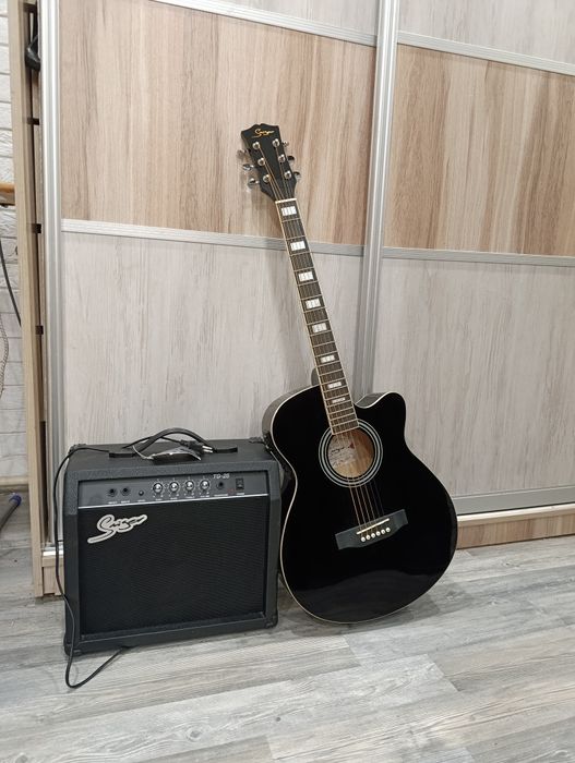 Гитара с комбоусилителем