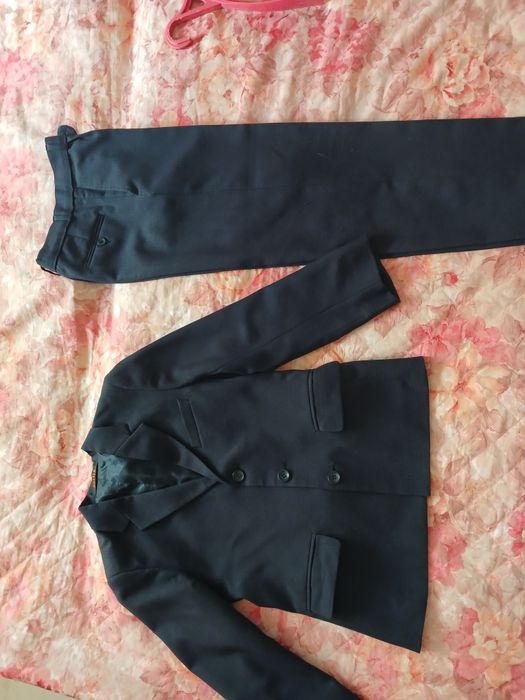 Костюм школьный.