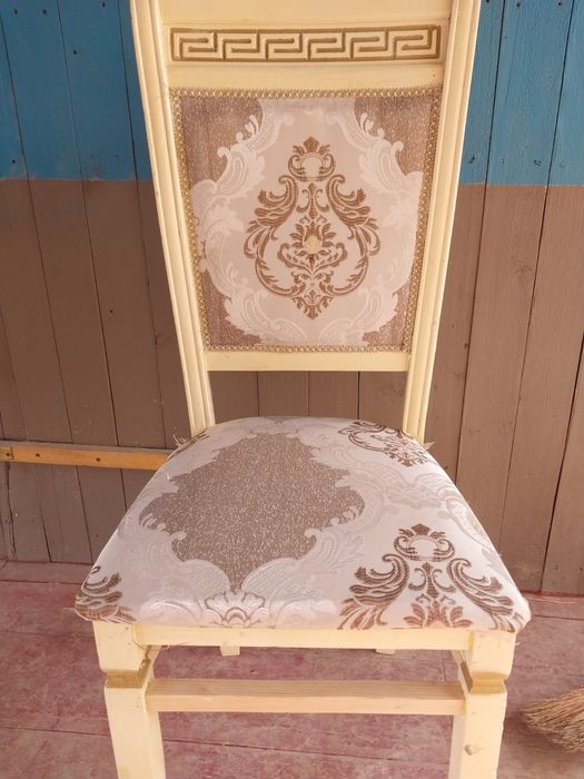 Темір орындықтар