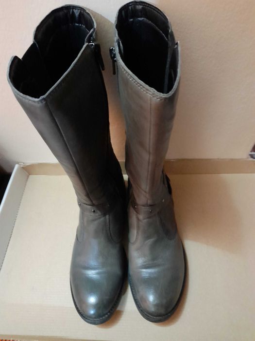 Cizme gri din piele