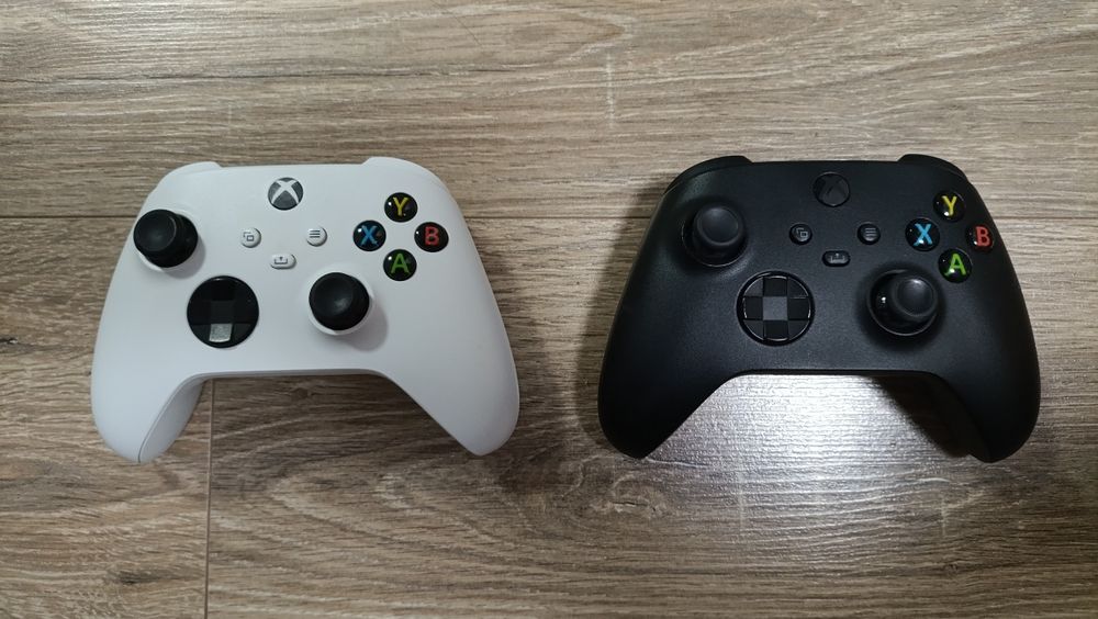 Xbox Series S, 2 геймпад