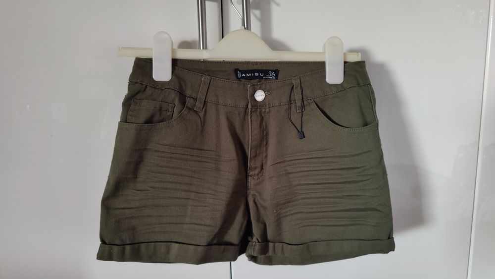 Blugi scurți galbeni/kaki