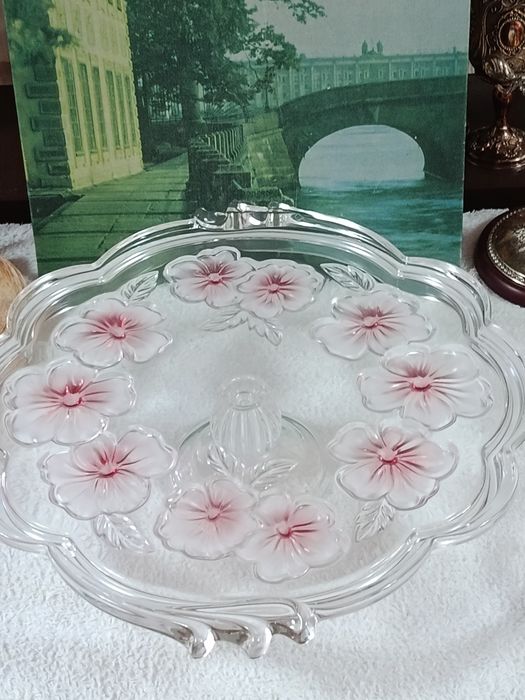 Тортница -20000 тг.