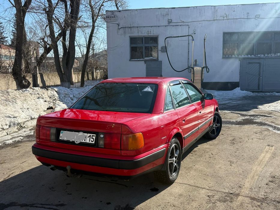 Продам Ауди 100 с4