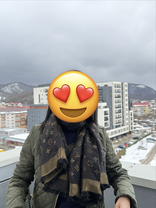 Eşarfa Louis Vuitton autentică, mare