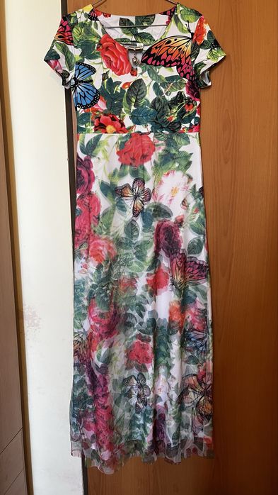 Жақсы жағдайда киімдер сатылады